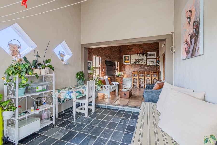 3 Bedroom Property for Sale in Myburgh Park Western Cape